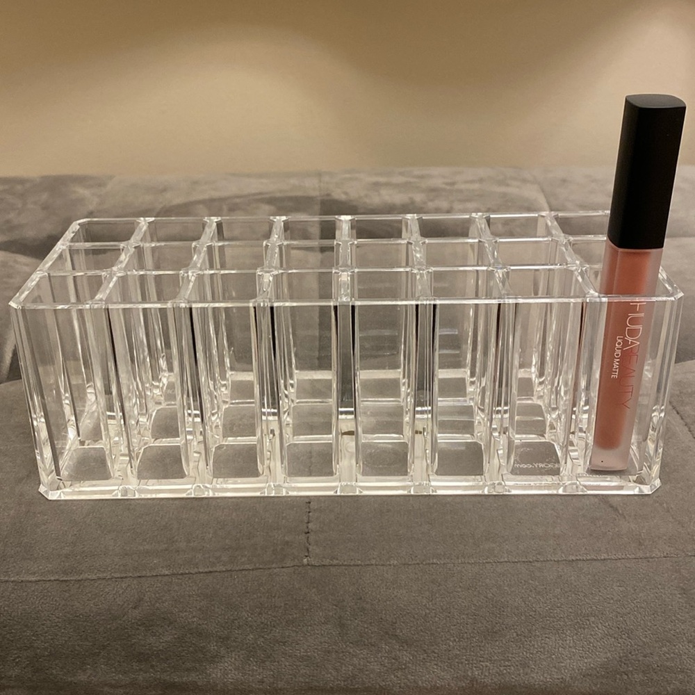 Acrylic holder